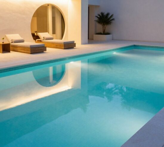 Piscine moderne : tendances, design et innovations en 2026