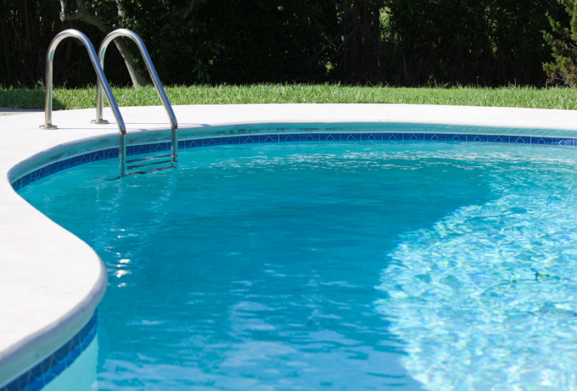Plus value d’une piscine : augmente-t-elle vraiment la valeur d’un bien ?